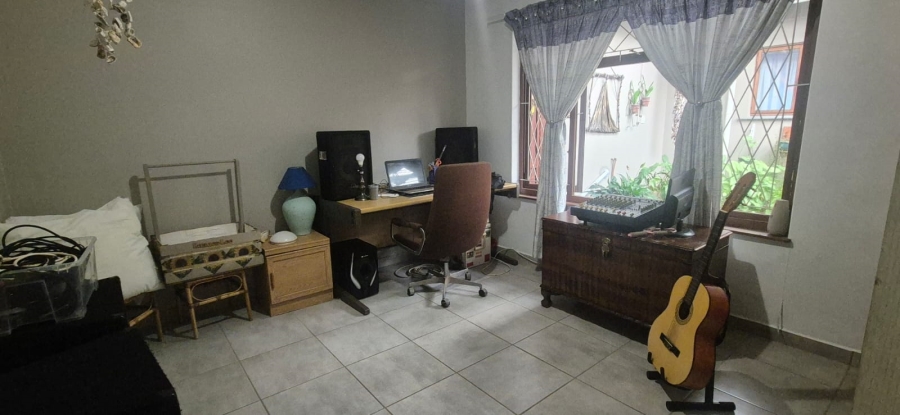 4 Bedroom Property for Sale in Glenmore KwaZulu-Natal