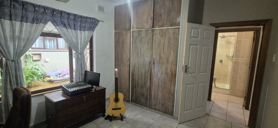 4 Bedroom Property for Sale in Glenmore KwaZulu-Natal