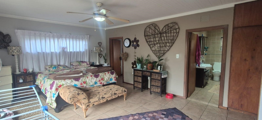 4 Bedroom Property for Sale in Glenmore KwaZulu-Natal