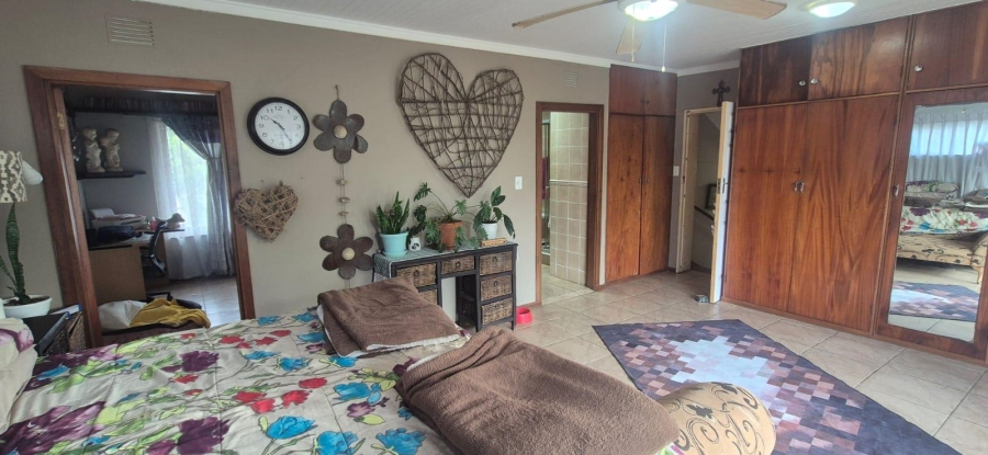 4 Bedroom Property for Sale in Glenmore KwaZulu-Natal