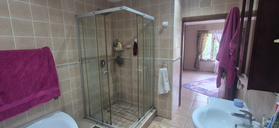 4 Bedroom Property for Sale in Glenmore KwaZulu-Natal