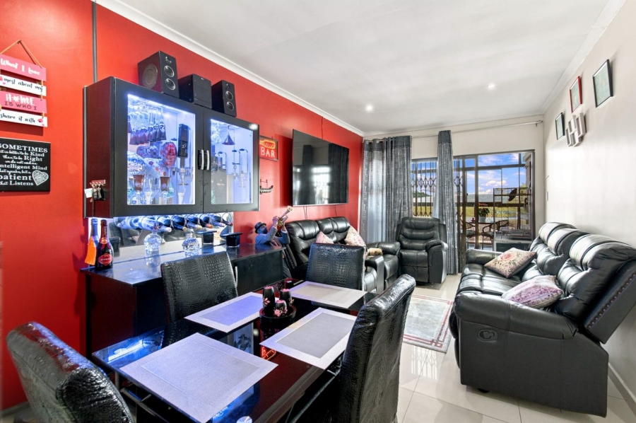 2 Bedroom Property for Sale in Amanzimtoti KwaZulu-Natal