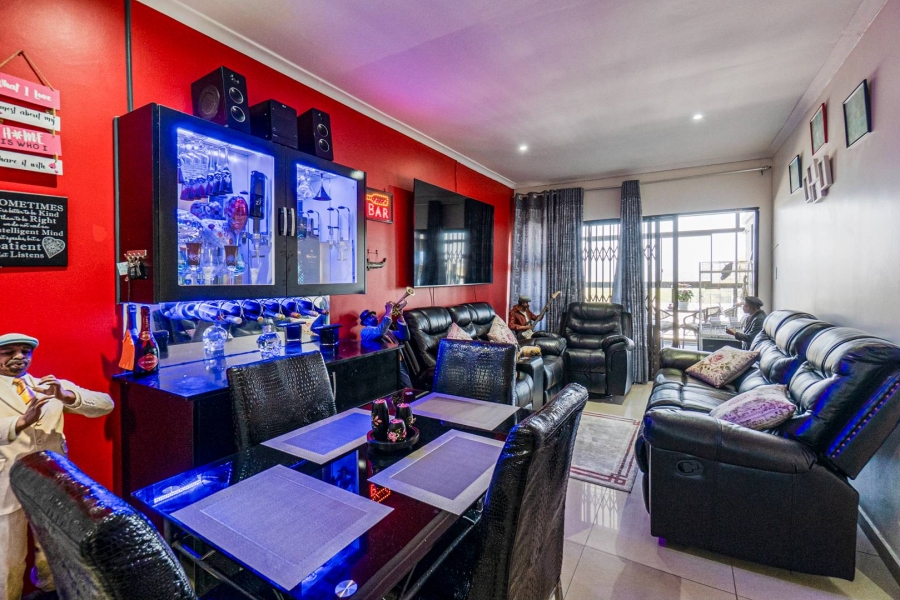 2 Bedroom Property for Sale in Amanzimtoti KwaZulu-Natal