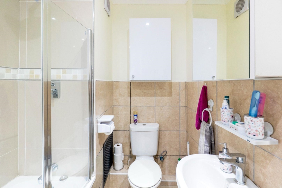 2 Bedroom Property for Sale in Amanzimtoti KwaZulu-Natal