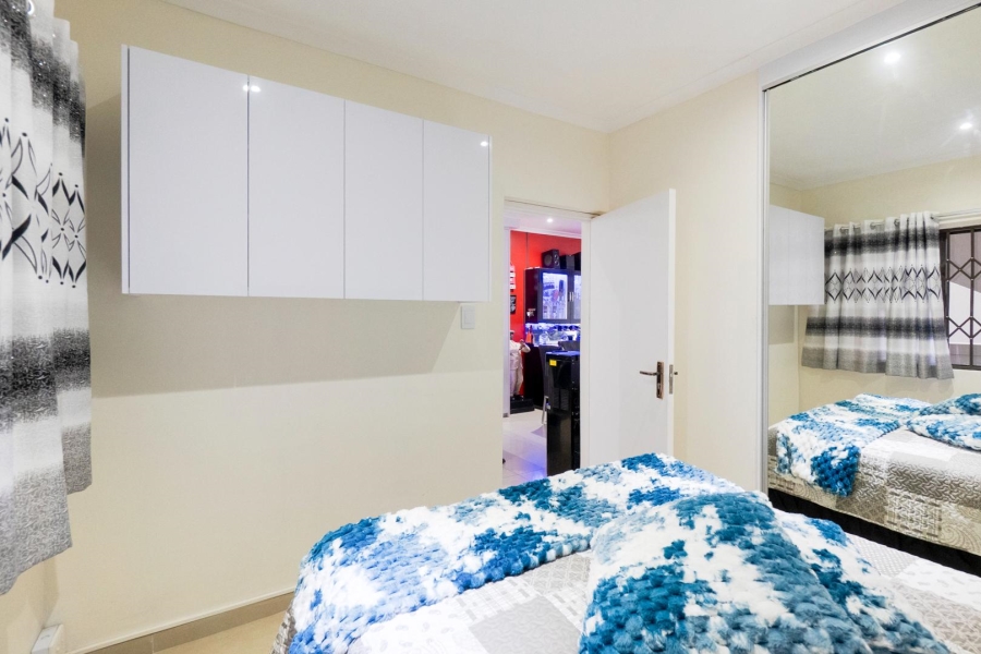 2 Bedroom Property for Sale in Amanzimtoti KwaZulu-Natal