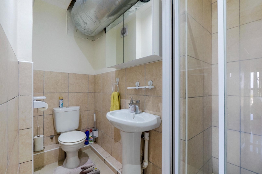 2 Bedroom Property for Sale in Amanzimtoti KwaZulu-Natal