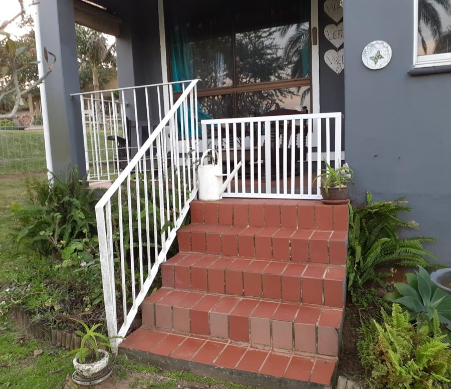 2 Bedroom Property for Sale in Hibberdene KwaZulu-Natal