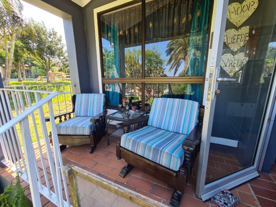 2 Bedroom Property for Sale in Hibberdene KwaZulu-Natal