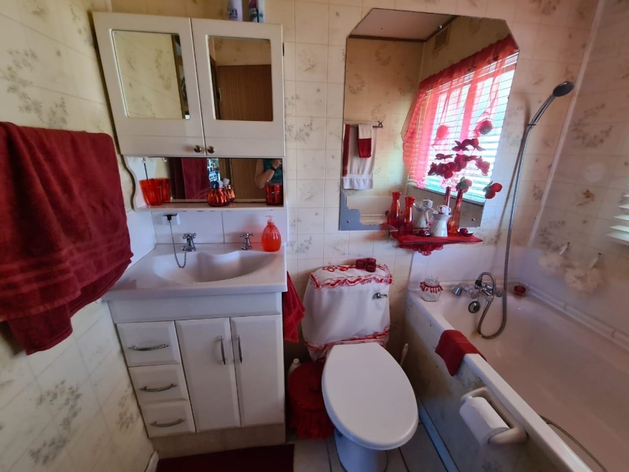 2 Bedroom Property for Sale in Hibberdene KwaZulu-Natal