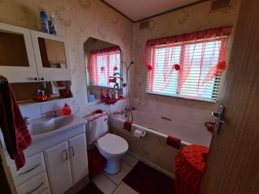 2 Bedroom Property for Sale in Hibberdene KwaZulu-Natal