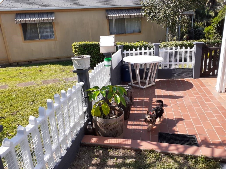 2 Bedroom Property for Sale in Hibberdene KwaZulu-Natal