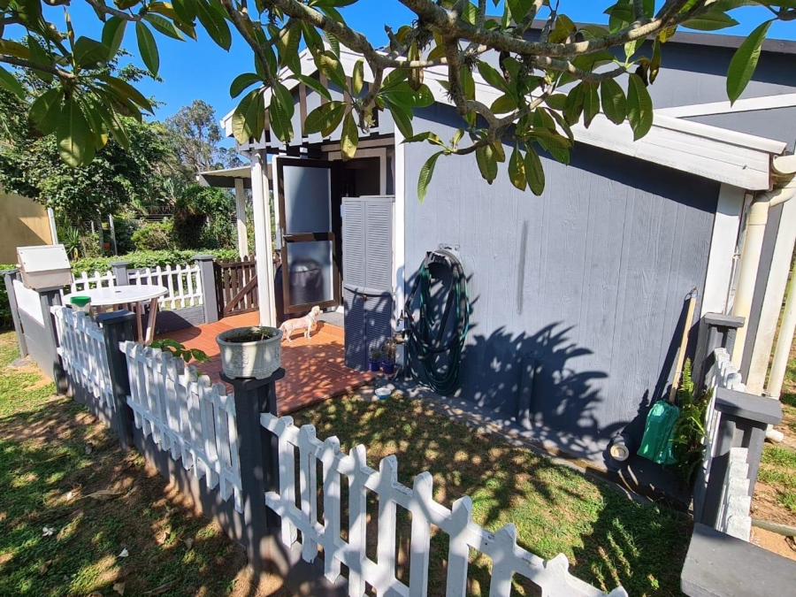 2 Bedroom Property for Sale in Hibberdene KwaZulu-Natal