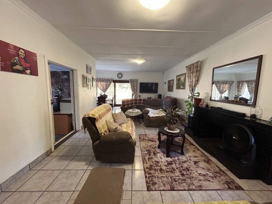 5 Bedroom Property for Sale in Gillitts KwaZulu-Natal