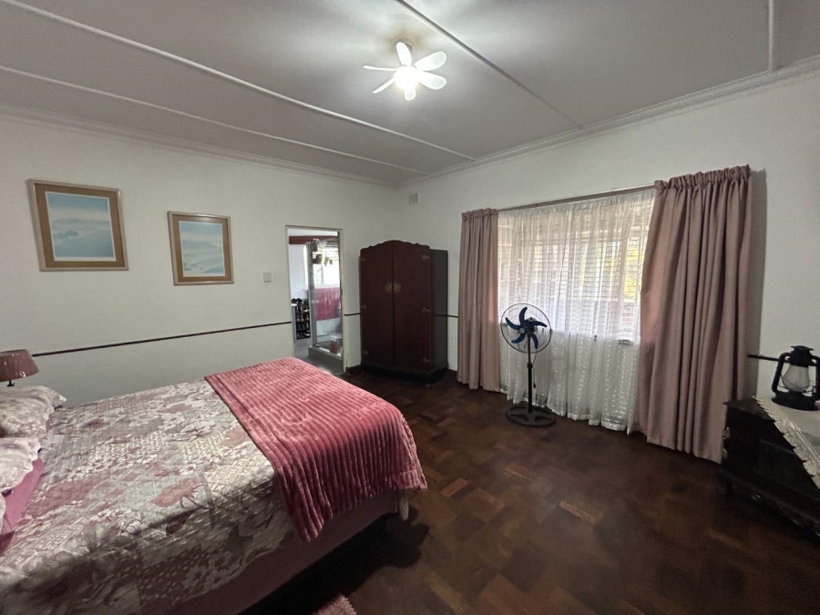 5 Bedroom Property for Sale in Gillitts KwaZulu-Natal