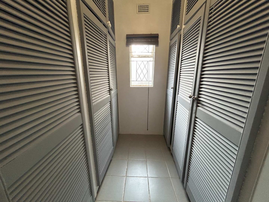 5 Bedroom Property for Sale in Gillitts KwaZulu-Natal