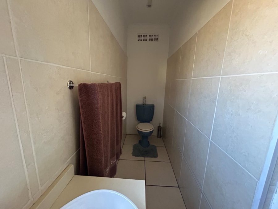 5 Bedroom Property for Sale in Gillitts KwaZulu-Natal