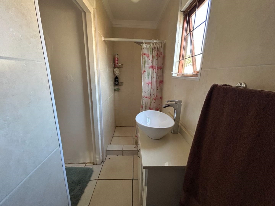 5 Bedroom Property for Sale in Gillitts KwaZulu-Natal