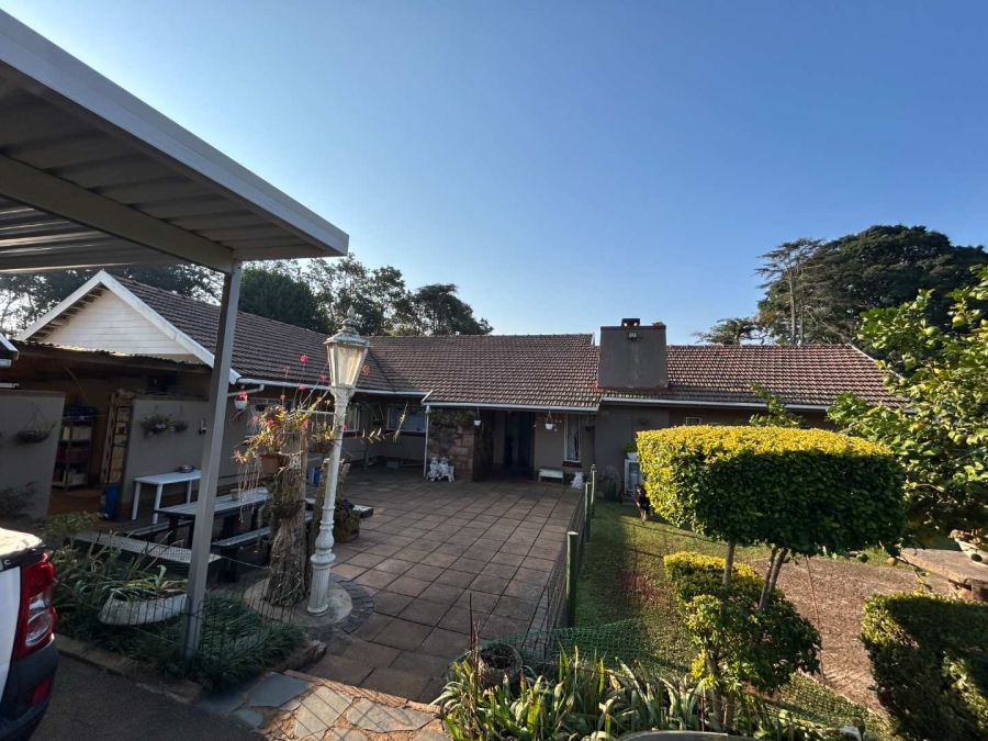 5 Bedroom Property for Sale in Gillitts KwaZulu-Natal