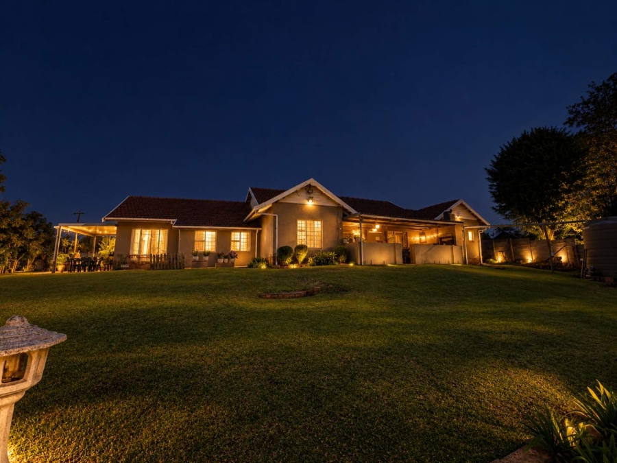 5 Bedroom Property for Sale in Gillitts KwaZulu-Natal