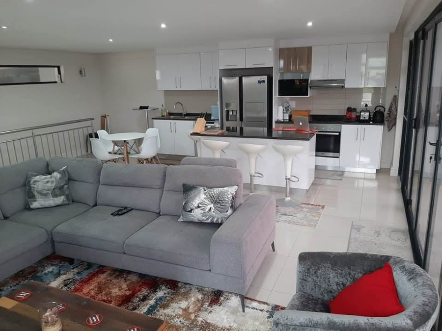 To Let 2 Bedroom Property for Rent in La Mercy KwaZulu-Natal