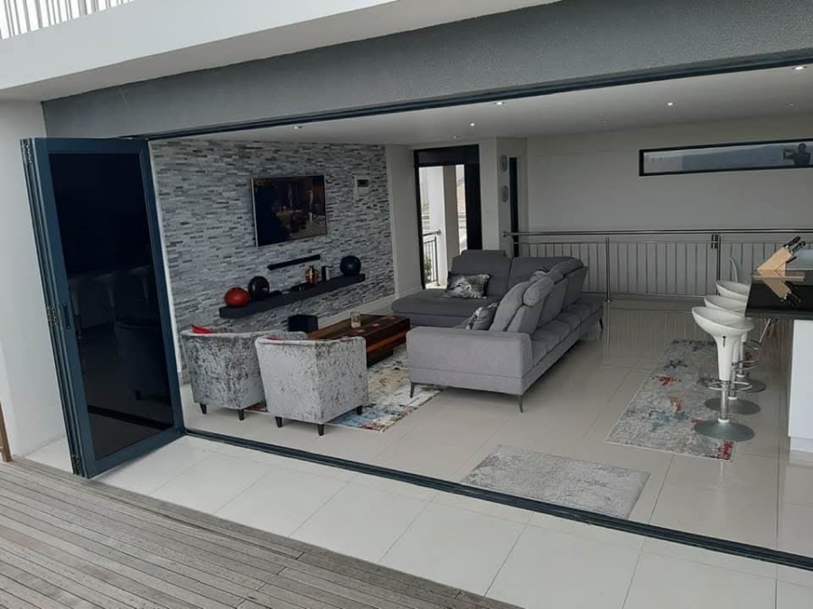 To Let 2 Bedroom Property for Rent in La Mercy KwaZulu-Natal