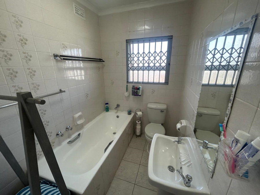 To Let 3 Bedroom Property for Rent in Umhlanga KwaZulu-Natal