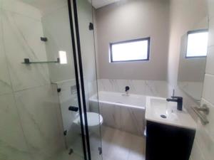 To Let 2 Bedroom Property for Rent in Palm Lakes Estate KwaZulu-Natal