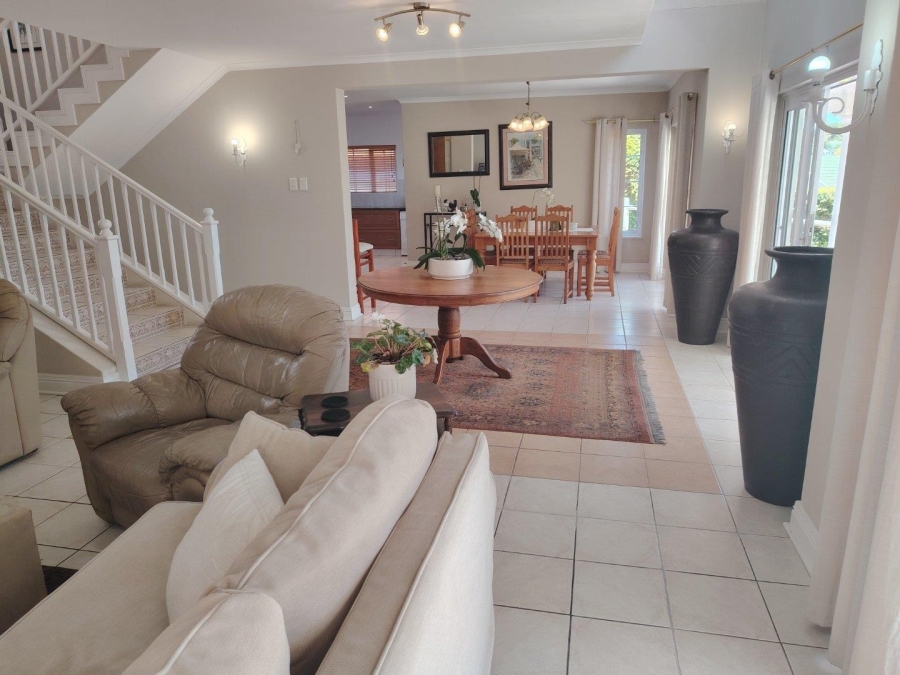 4 Bedroom Property for Sale in Mount Edgecombe Country Estate KwaZulu-Natal