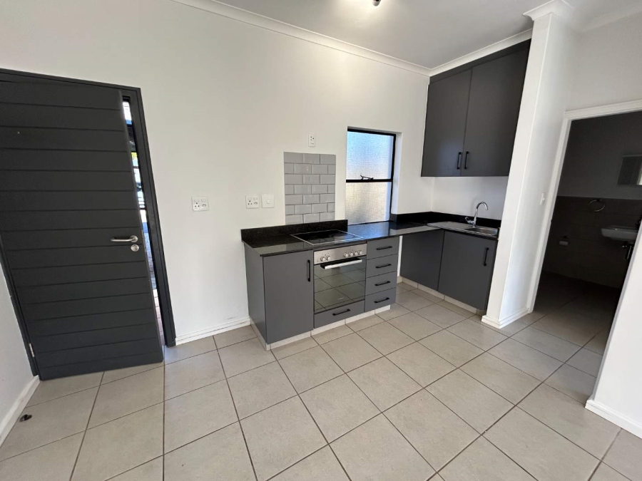 To Let 1 Bedroom Property for Rent in Waterfall KwaZulu-Natal