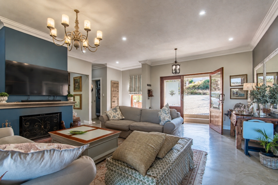 5 Bedroom Property for Sale in Cotswold Downs Estates KwaZulu-Natal