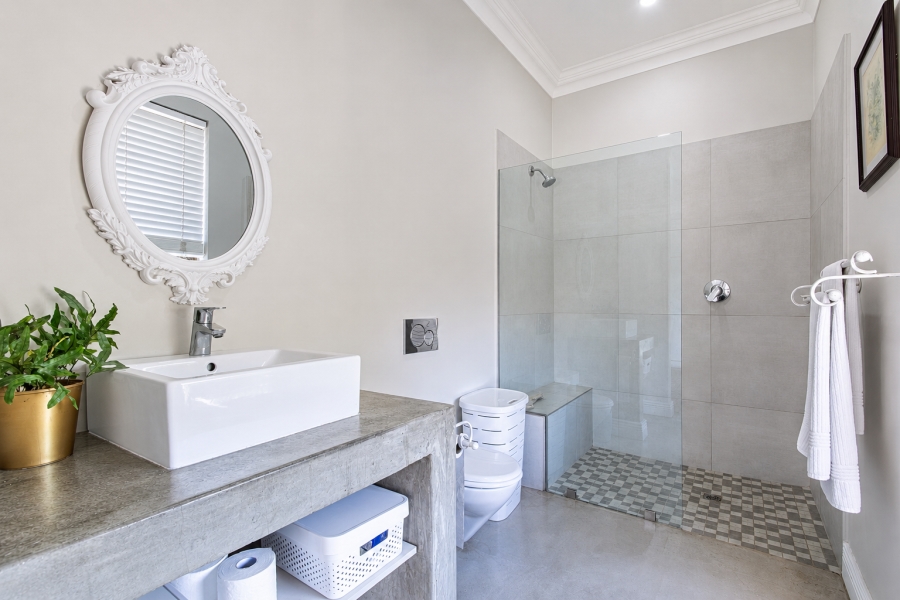 5 Bedroom Property for Sale in Cotswold Downs Estates KwaZulu-Natal