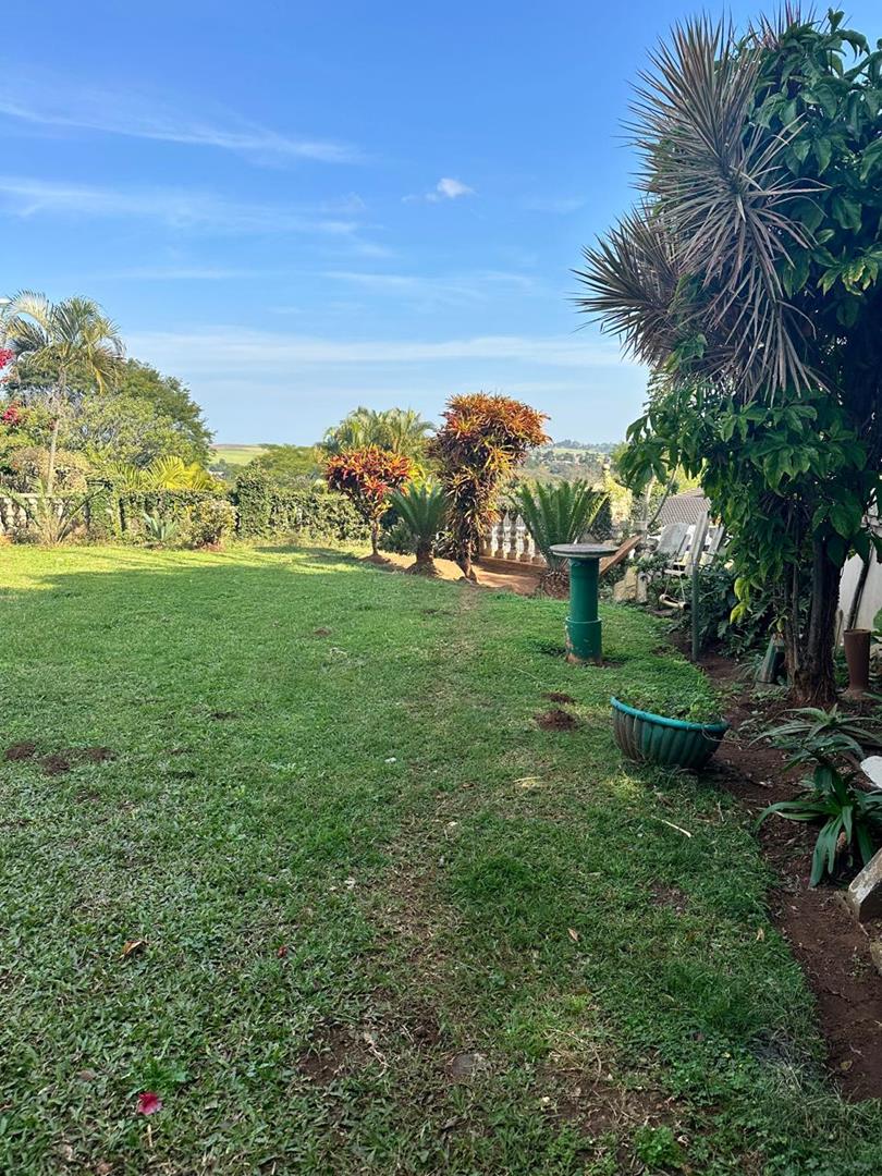 5 Bedroom Property for Sale in Richem KwaZulu-Natal