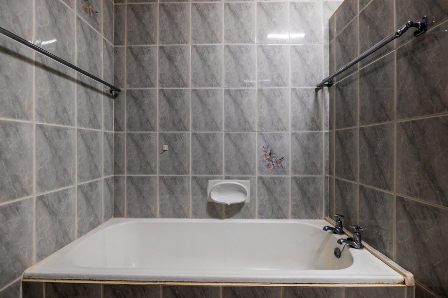 3 Bedroom Property for Sale in Amanzimtoti KwaZulu-Natal