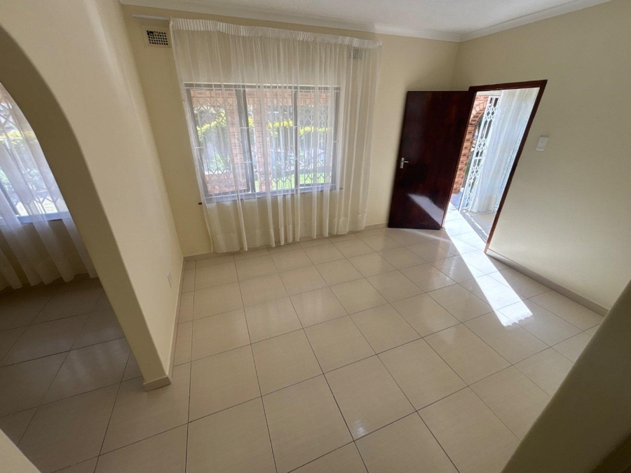 To Let 1 Bedroom Property for Rent in Chatsworth KwaZulu-Natal