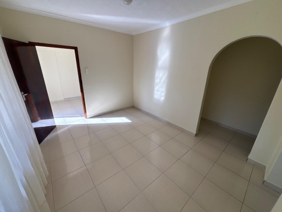 To Let 1 Bedroom Property for Rent in Chatsworth KwaZulu-Natal