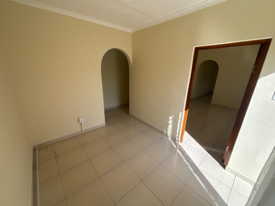To Let 1 Bedroom Property for Rent in Chatsworth KwaZulu-Natal