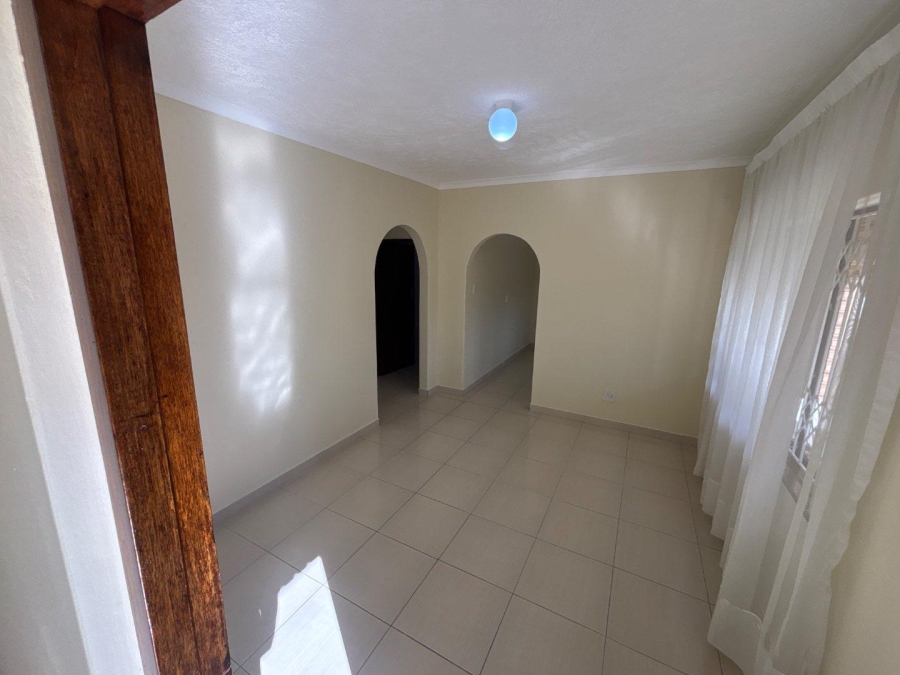 To Let 1 Bedroom Property for Rent in Chatsworth KwaZulu-Natal