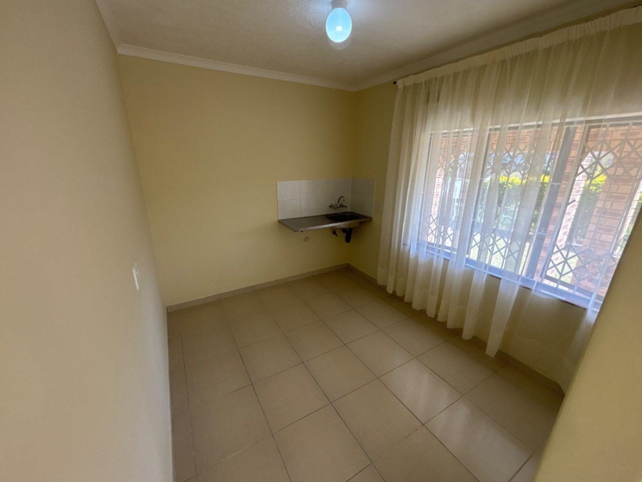 To Let 1 Bedroom Property for Rent in Chatsworth KwaZulu-Natal