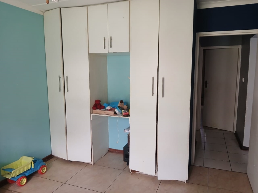 2 Bedroom Property for Sale in Sherwood KwaZulu-Natal