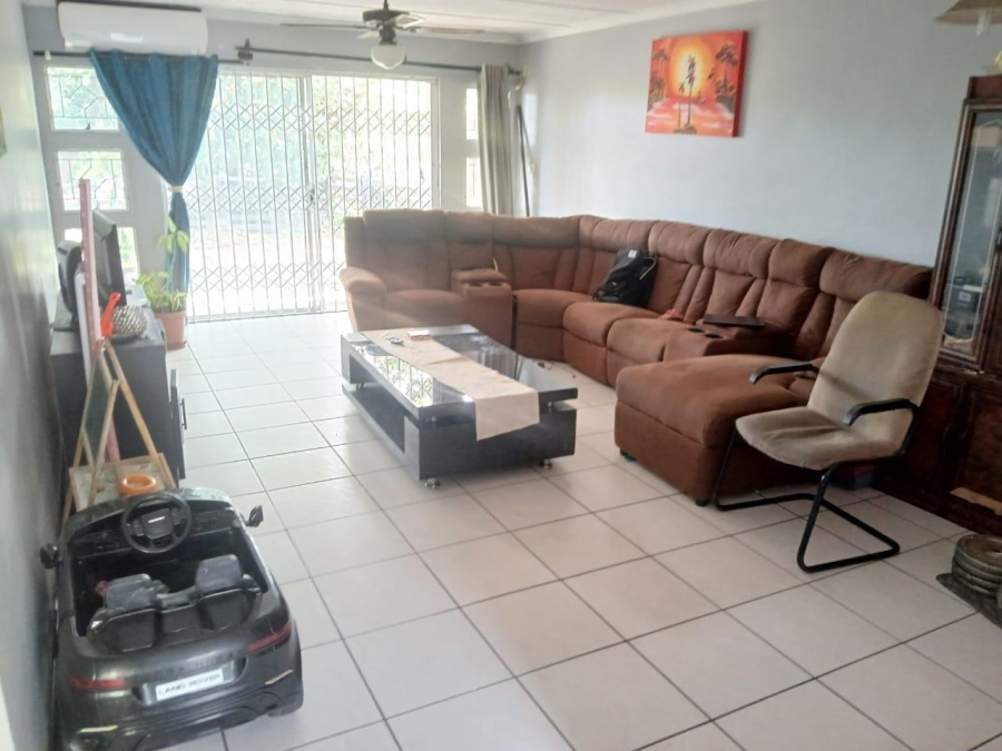 2 Bedroom Property for Sale in Sherwood KwaZulu-Natal