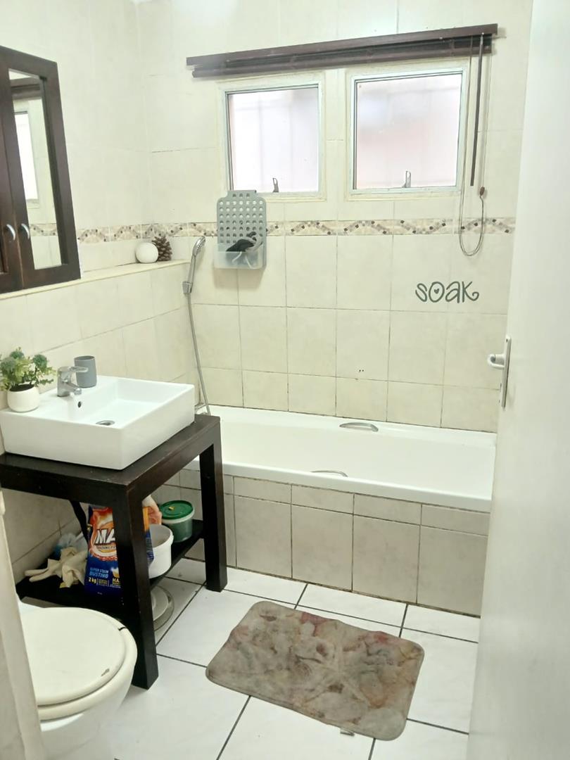 2 Bedroom Property for Sale in Sherwood KwaZulu-Natal