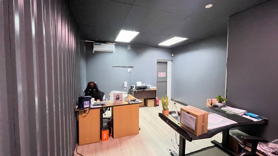 To Let Commercial Property for Rent in Springfield Park KwaZulu-Natal