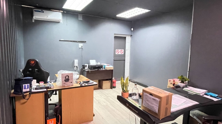 To Let Commercial Property for Rent in Springfield Park KwaZulu-Natal