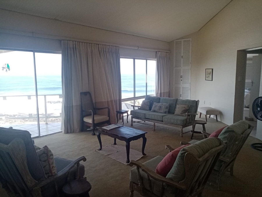 7 Bedroom Property for Sale in Sheffield Beach KwaZulu-Natal