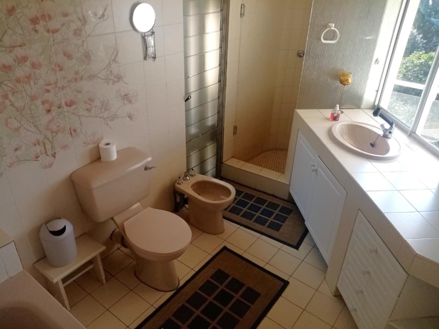 7 Bedroom Property for Sale in Sheffield Beach KwaZulu-Natal