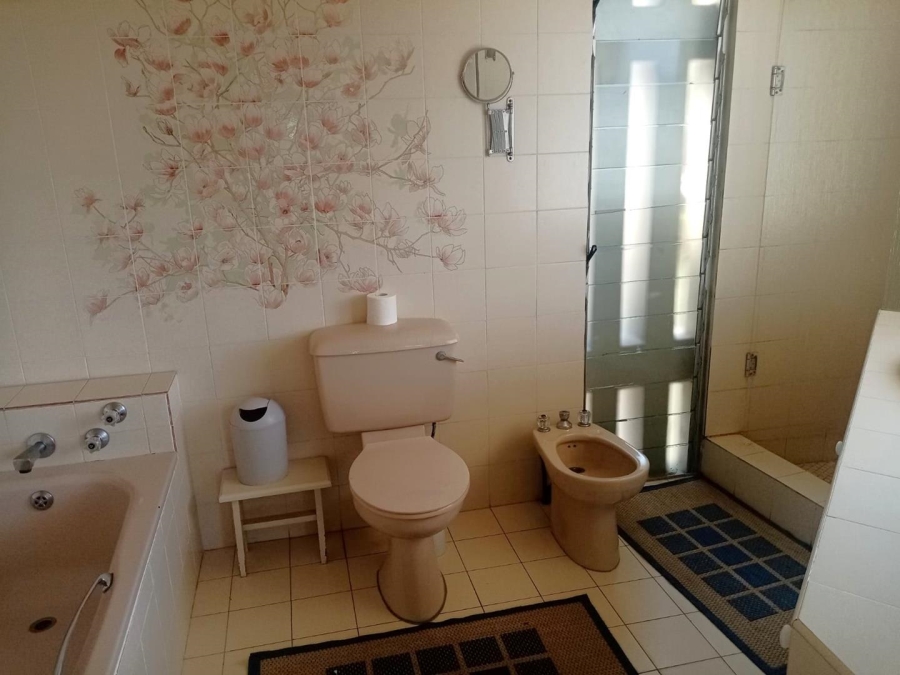 7 Bedroom Property for Sale in Sheffield Beach KwaZulu-Natal