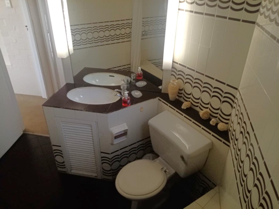 7 Bedroom Property for Sale in Sheffield Beach KwaZulu-Natal