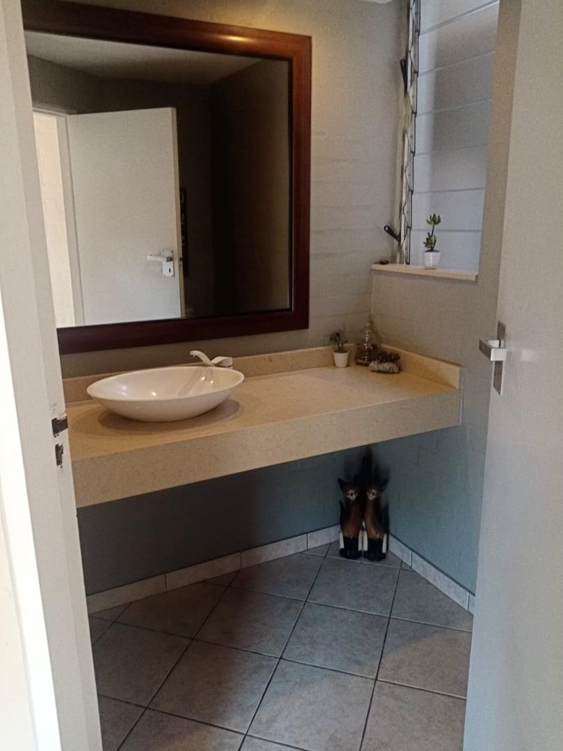 7 Bedroom Property for Sale in Sheffield Beach KwaZulu-Natal