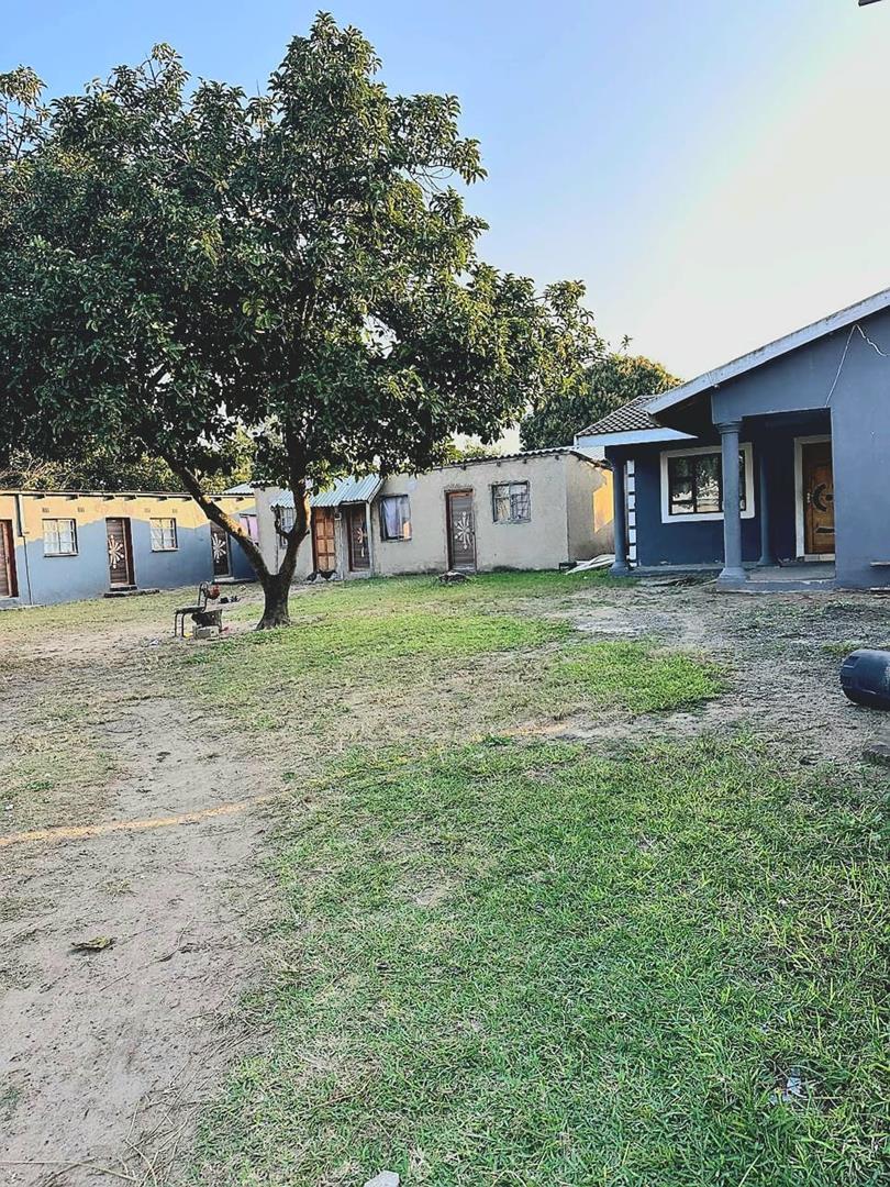 13 Bedroom Property for Sale in Mandlazini KwaZulu-Natal