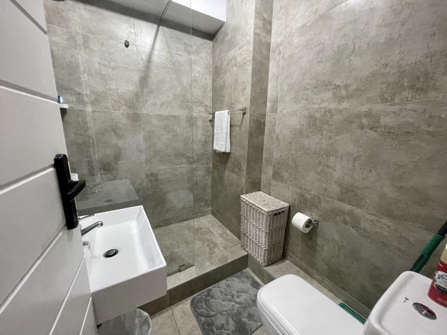 2 Bedroom Property for Sale in Umhlanga KwaZulu-Natal